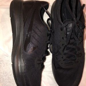 Brand new nike running shoes